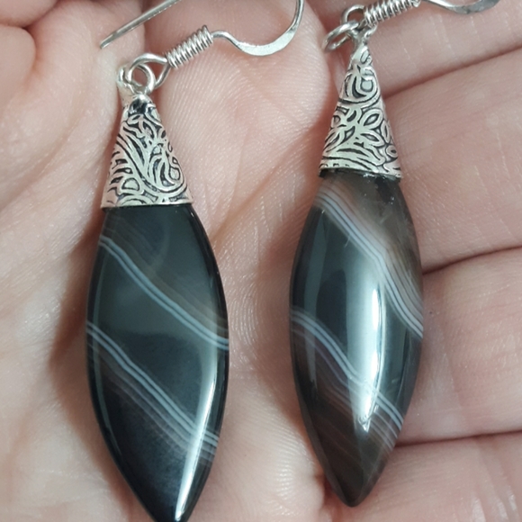 New Banded Black Onyx Silver Earrings. - Picture 2 of 6